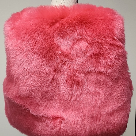 Vest - Picture 5 of 8